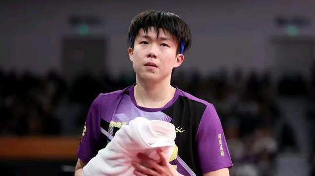 没医德！王楚钦长沙第四医院看病，被医生暴露隐私，全网评论炸锅