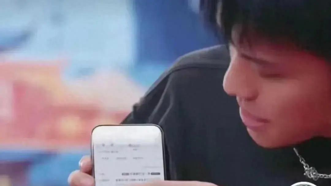 “美诚月饼”真相曝光：主播带货背后的消费陷阱，你还敢信吗？