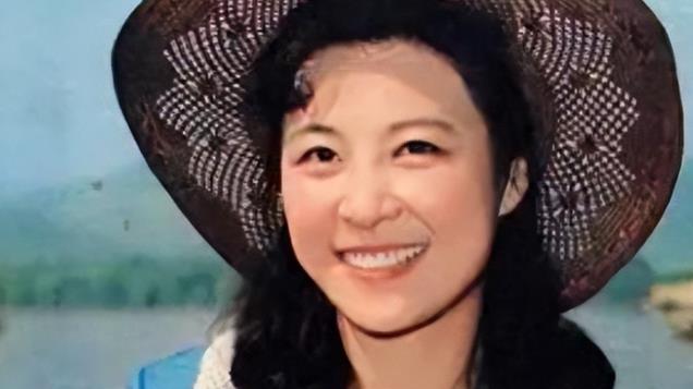 著名演员王馥荔：丈夫为娶她被开除，如今儿子成了夫妻俩的骄傲