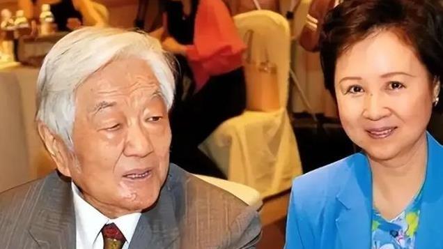 琼瑶81岁才看透：平鑫涛表面宠她背后算计，母亲多年警告一语成谶