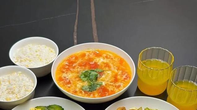 美食图片：烟火人间，美味佳肴。