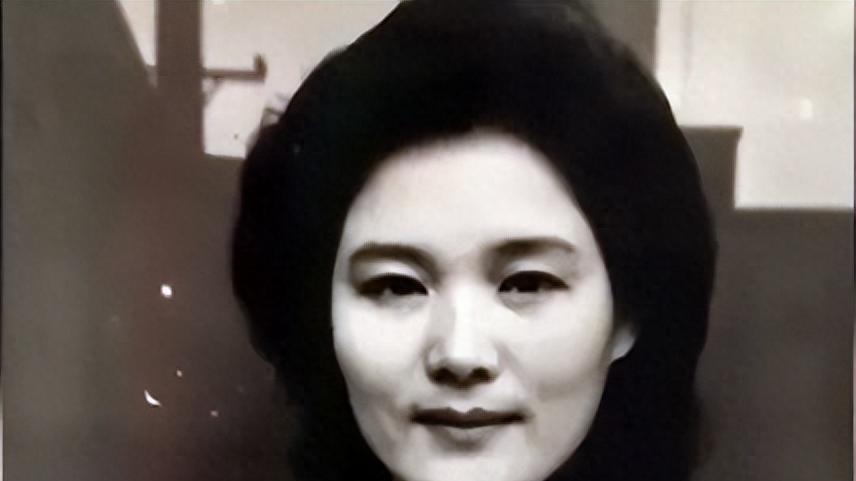 杨青：离婚后与丈夫门对门住，错失《渴望》刘慧芳后，如今怎样了