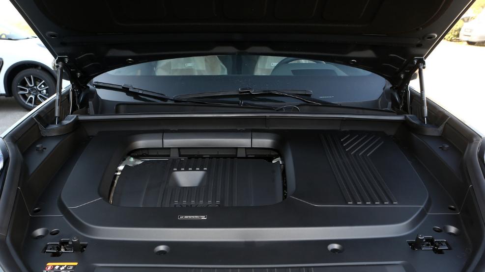 吉利版“沃尔沃XC90”，标配254马力+四驱，长5米多，降至22万多