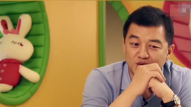 离婚11年后，吃完王菲“红利”的李亚鹏，又回到了他的“怪圈”