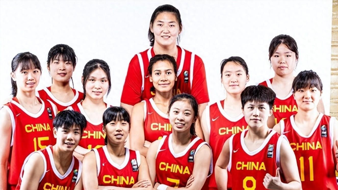 女姚明! 2米23中锋张子宇狂砍36分13板4帽, U18女篮22分大败新西兰