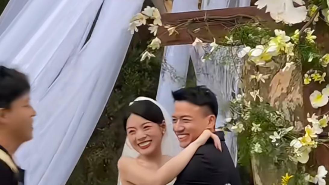 《章若瑶的幸福婚礼》