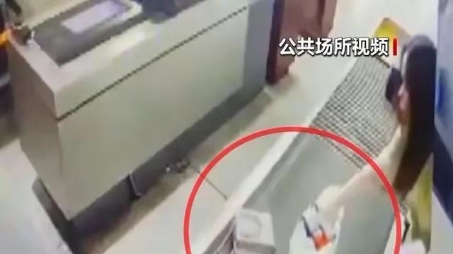 女子声称在火车上丢了10万块钱，调查后发现越来越不对劲