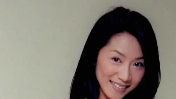 她爱上亿万富豪挤走原配，上位仅29个月患病去世，是意外还是报应