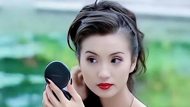 “万人迷”陈好：30岁嫁给二婚刘海峰，婚后连生3胎，如今很幸福