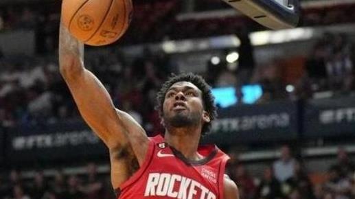 弑旧主！哈里森-巴恩斯关键时刻连得5分 全场8中7砍22分8板