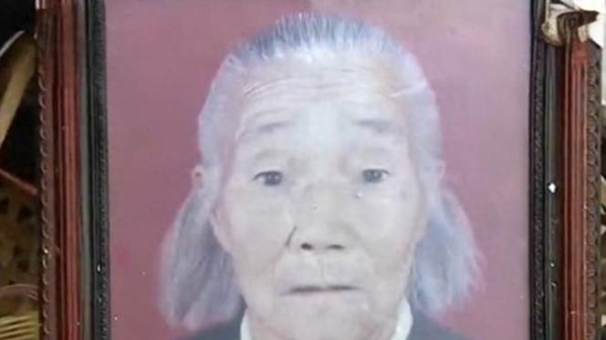 11年，湖南88岁老太喝药自尽，儿子儿媳旁观3小时，咽气直接火化