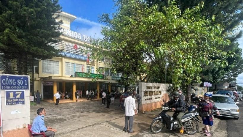 越南嘉莱省一名八年级女生怀孕16周，疑遭继父性侵，引发众怒