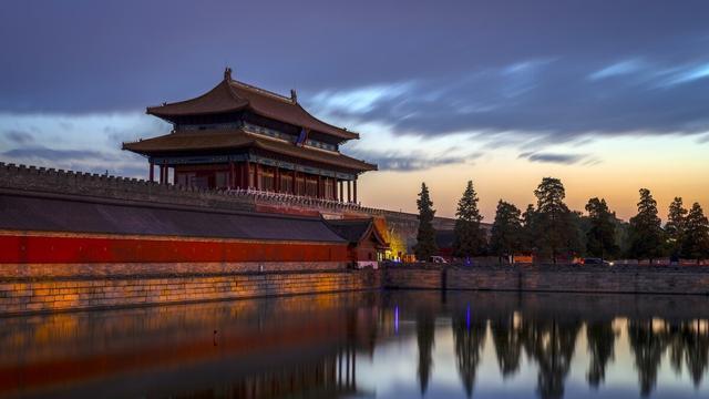 大量美籍华人连夜返国！态度嚣张优越感十足？中国该接纳他们吗？
