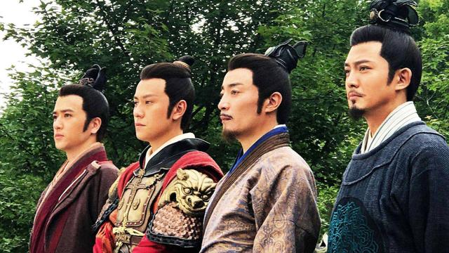 唐朝末年，唐昭宗李晔想要重振盛世，却被人玩弄于股掌之间，失去了自由