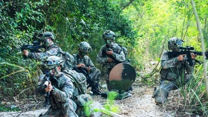 不介入解放军攻台行动：美国的正确决策保住了日韩8.35万美军的命