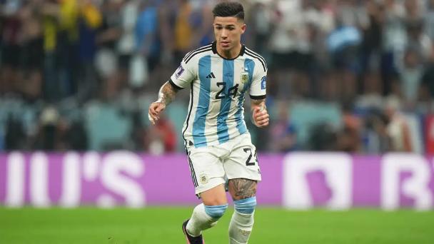 恩佐开保时捷闯红灯被判有罪 涉嫌种族歧视或遭禁足2年