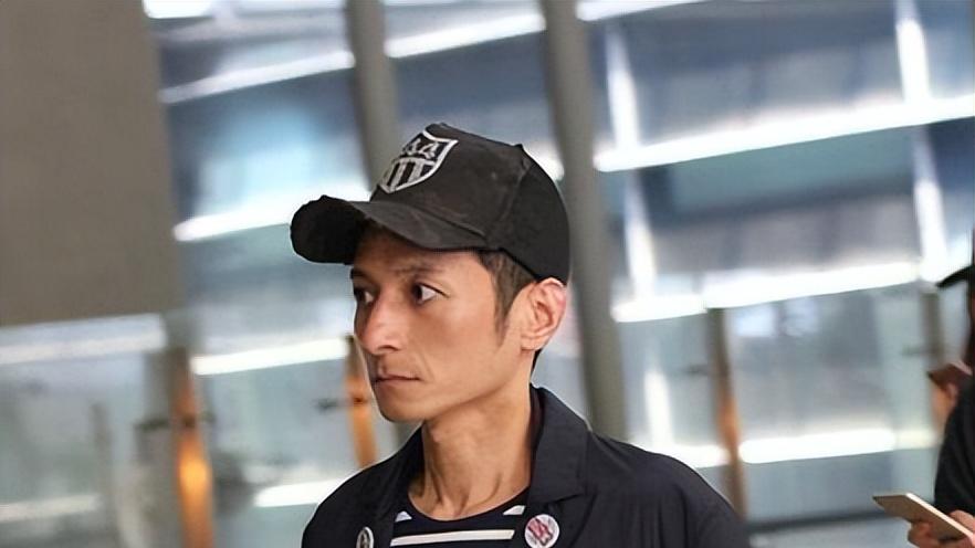 “消失”578天后复出！曾是湖南台柱，因拿湿巾擦地被骂精神病