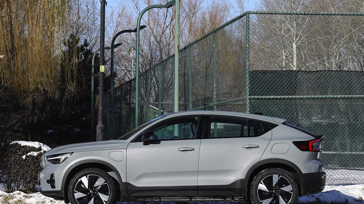 沃尔沃亚太-沃尔沃C40：北欧风情的绿色出行新选择