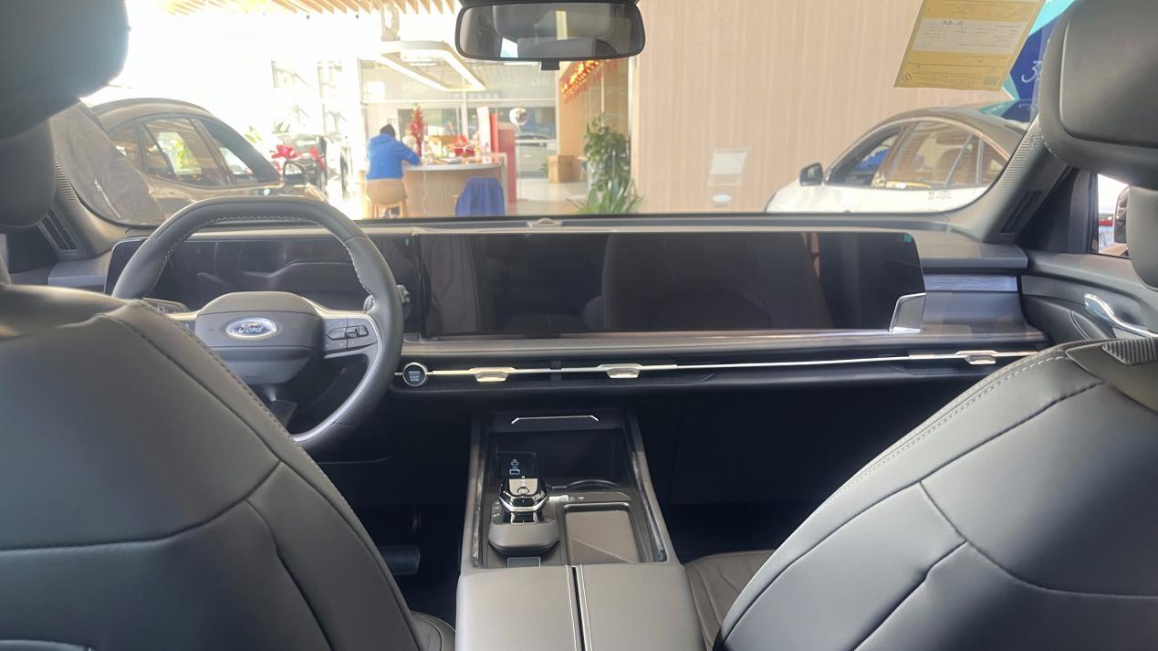 上海人民都偏爱的大七座SUV，锐界L登顶上海大七座SUV销量榜