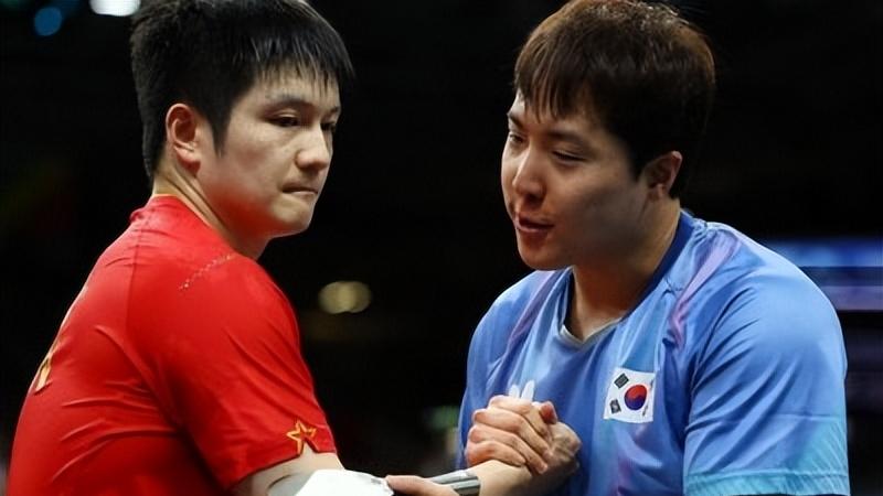 国乒男团挺进奥运半决赛，王楚钦强势反弹，剑指金牌！