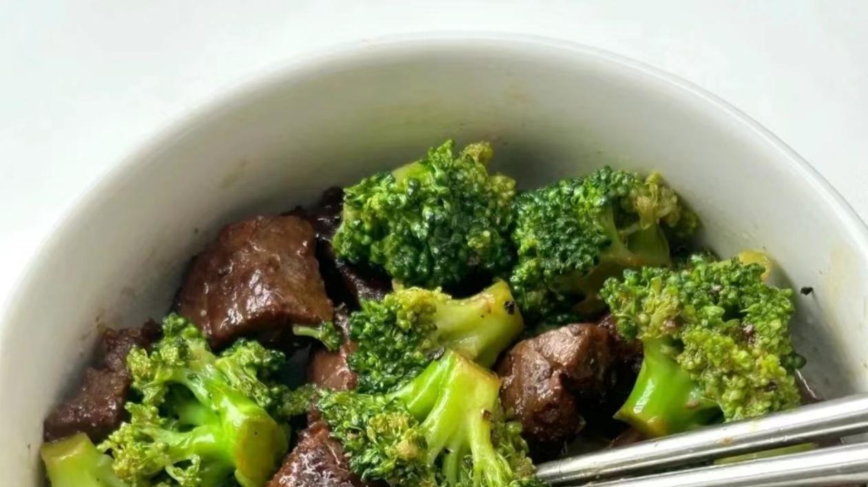 超好吃的西兰花牛肉粒，绝绝子～