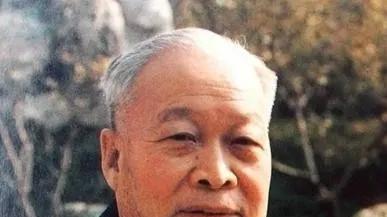 她是周总理抢回来的女博士，为国隐姓埋名30年，一生三次转行，邓稼先，杨振宁是她的学生