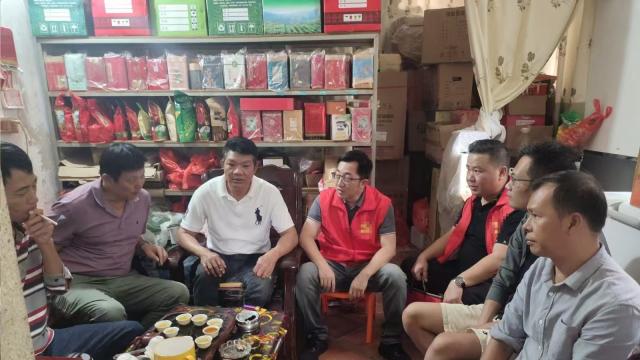 陆丰甲东镇：入户联心察民情，化解矛盾促和谐