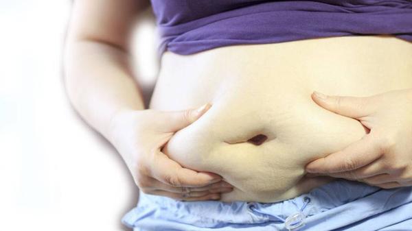 坐下肚子几层肉？想要甩掉大肚腩，做好这3件事是关键！