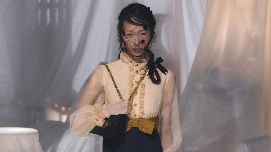 Valentino 2025年春夏成衣系列女装秀