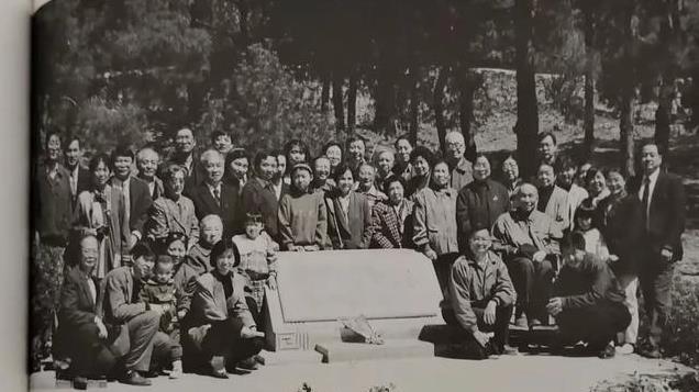 丫鬟王桂荃，不被丈夫梁启超承认身份，死后却被梁思成等立碑认母