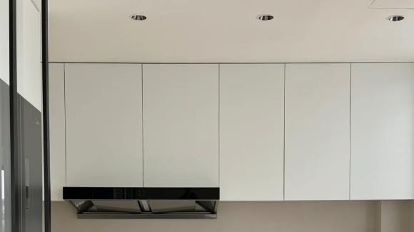 看了邻居的厨房设计之后，才发现，我家厨房的设计已经落后了