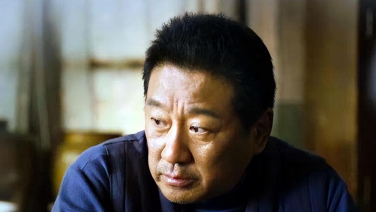 他对赵雪华一见钟情，相爱37年无绯闻，如今儿子是唯一心病