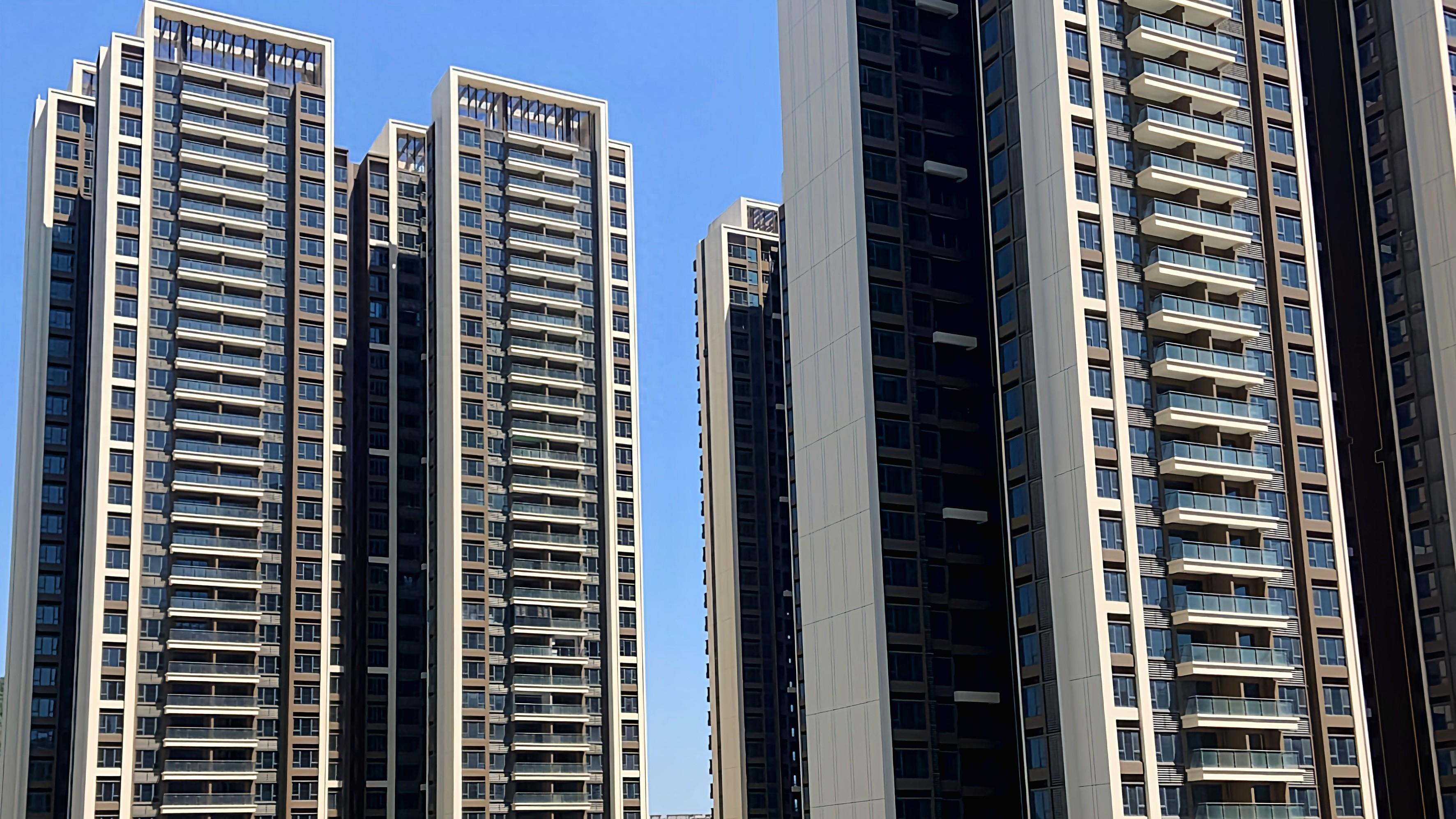 房子已经够住30亿人，房价要“回落”多少才正常？潘石屹透了个底