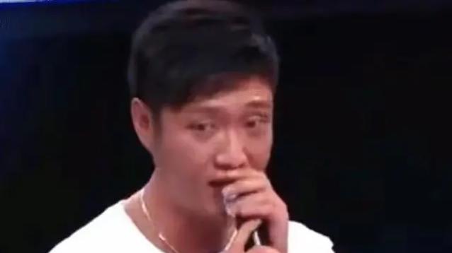 马诺不是拜金女？她哭诉，婚后遇到家暴和软饭男，生活惨状如狗！