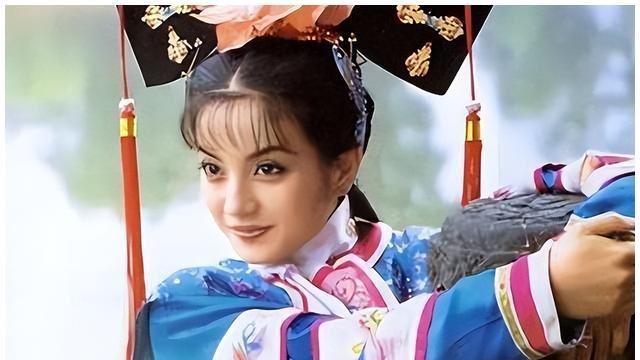 47岁的赵薇突然消失两年后，再看如今她的处境，完全是自食恶果