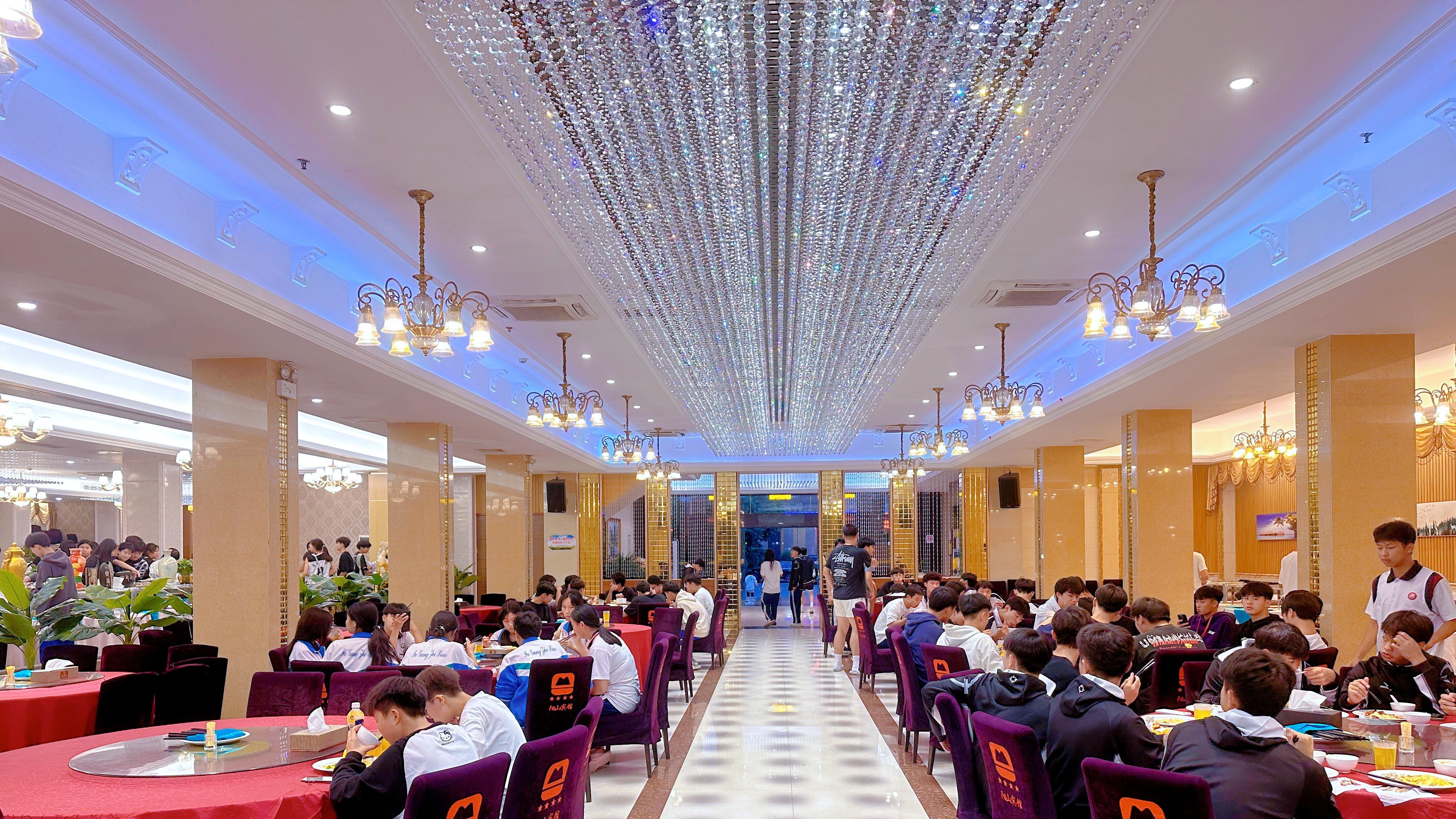 阳山县阳宾酒店（阳山宾馆）：把好食宿关 温暖护赛事