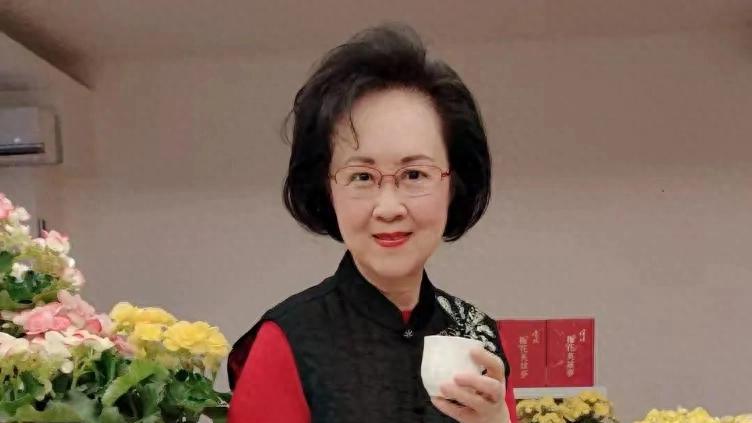琼瑶过世细节曝光！躺在沙发上安然离世，前一天嘱咐儿媳次日看望