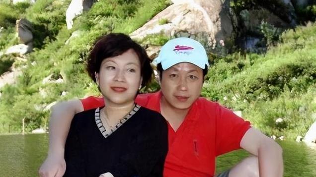 罗京：48岁去世，妻子改嫁，儿子出国留学，父母有所依