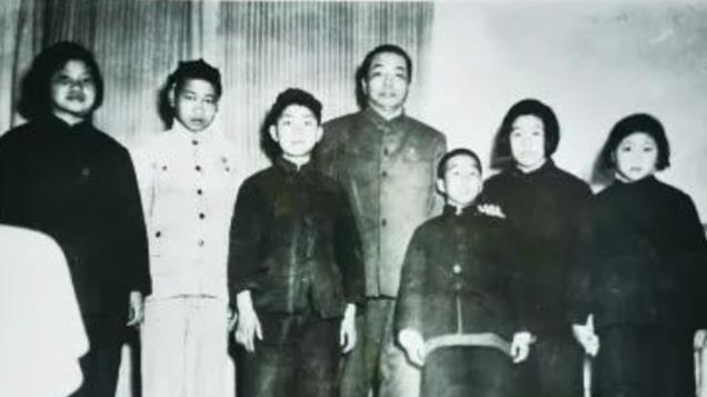 庐山会议后，彭德怀自己种了一分试验田，精心打理后产量是多少