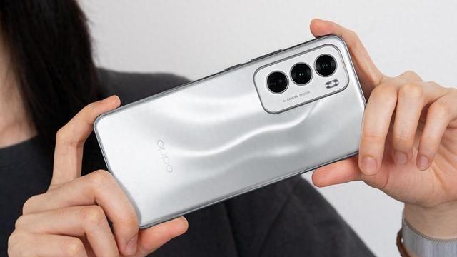 Reno12上手，AI消除+实况照片在手，外出旅行打卡再无遗憾