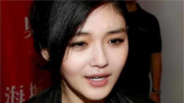 挑选结婚礼服的马筱梅彻底打破了大 S 仅存的体面，于文红所言不虚