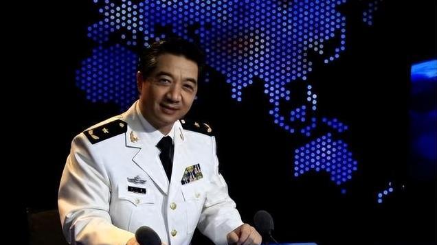 张召忠：美国就算一动不动，中国20年也追不上，中美差距那么大？