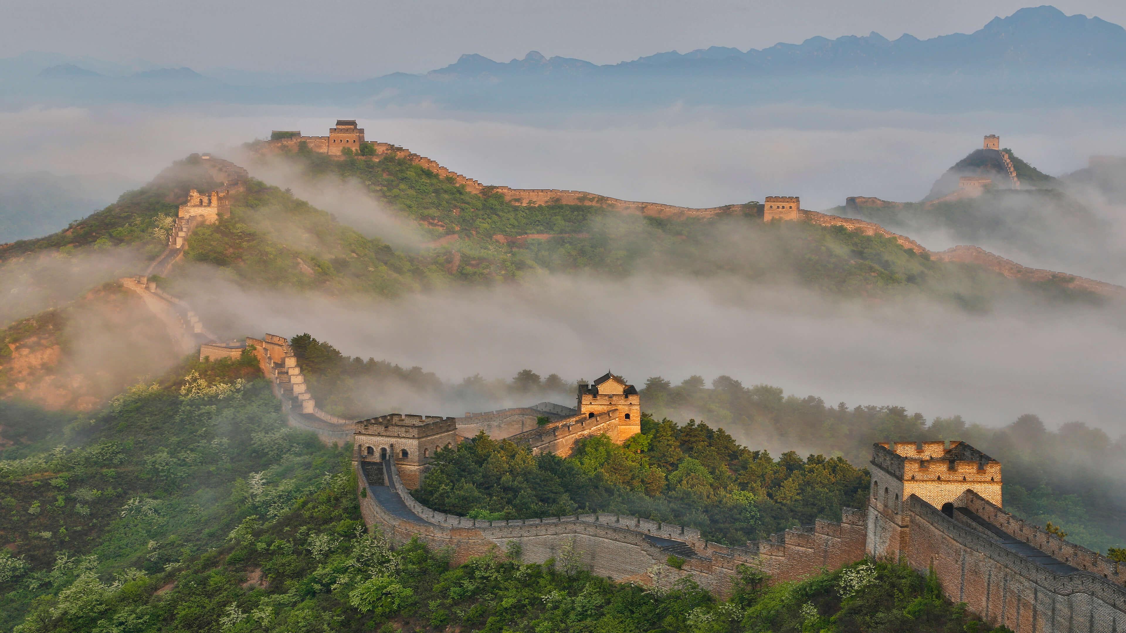 夕照战友情，铁血绘丹青