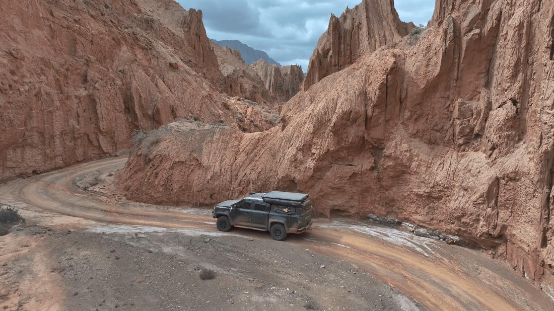 探险者的巅峰之旅，驾驭江铃大道敢探者穿越独库公路