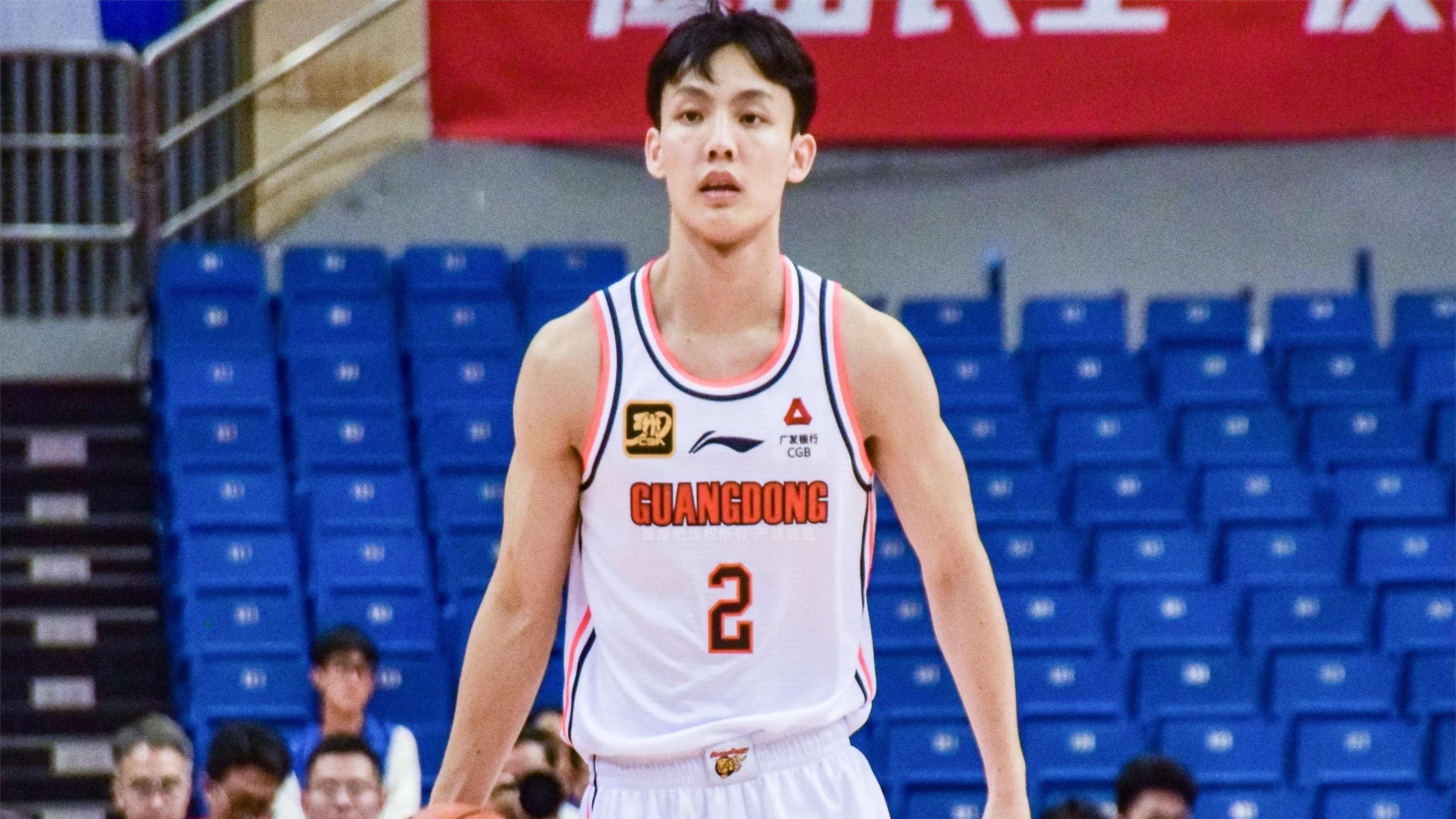CBA积分榜广厦30分大胜登顶, 新疆胜山东第4, 广东胜第7, 江苏8连败