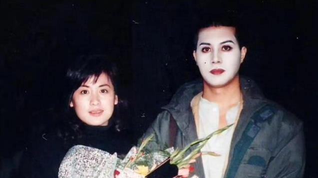 佟瑞欣：演伟人出圈，娶了大美女夏菁，妻子重病他也不离不弃