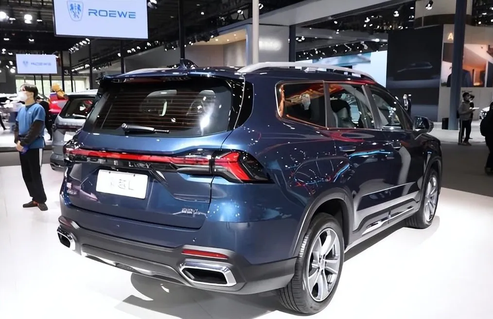 沃尔沃发动机的7座SUV，仅售10万起，2.0T配218马力，真有实力！