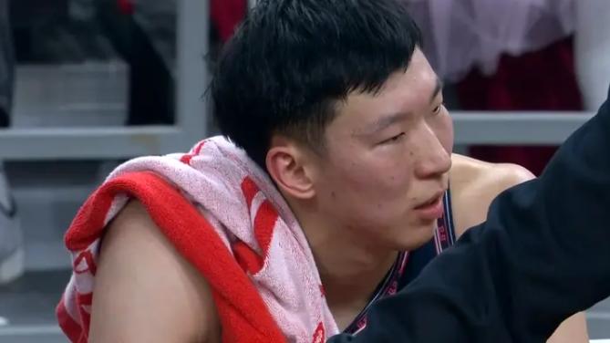 杜锋太输不起，就差点名喷辽篮弄伤周琦！引到舆论网暴，撕破脸了