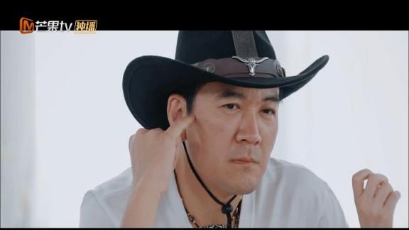 Papi酱：是狗把他带大的吗？杨子聊到原生家庭，只有黄圣依心疼他