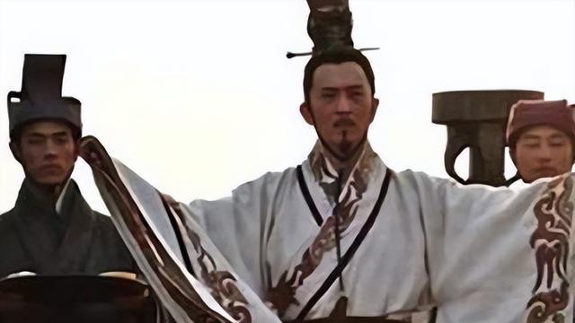 东周王室弱小到名存实亡的地步 ，周王室却撑到战国末期，怎么做的